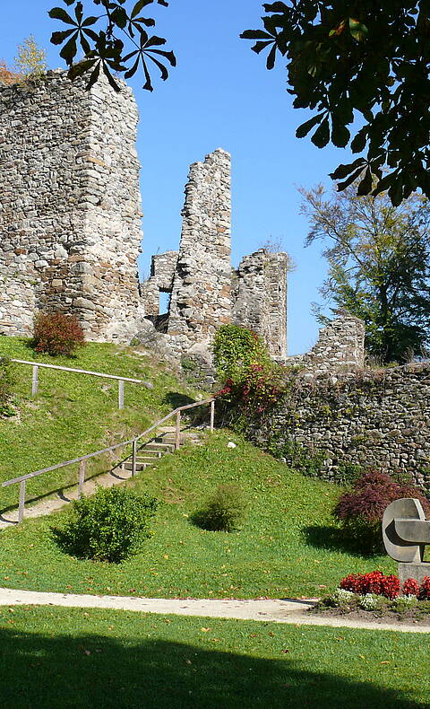 Schlossberg Bad St. Leonhard Herbst 09 015 1 Stadtgemeinde Bad St. Leonhard